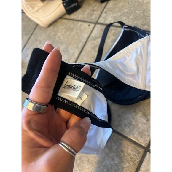 Frederick’s of Hollywood Black & White Satin Lace Bra – Size 40D - Picture 4 of 4